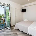 Acqua Leggia Bed & Breakfast 4*