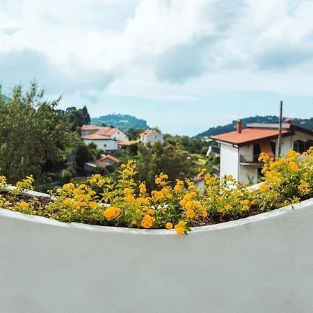 Acqua Leggia Bed & Breakfast 4*