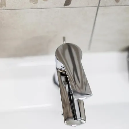 ベッド・アンド・ブレックファスト Acqua Leggia アジェーロラ